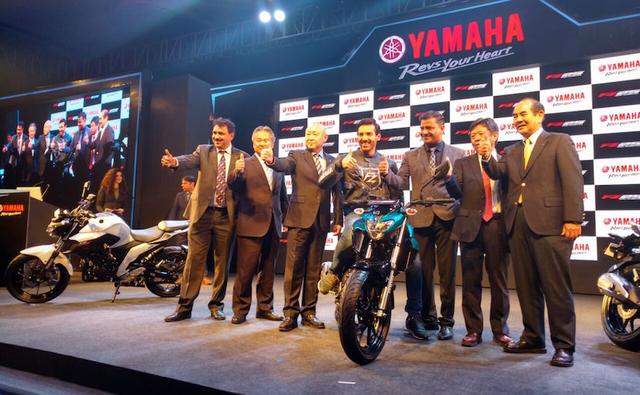 यामाहा मोटर इंडिया ने मंगलवार को नई यामाहा FZ 25 को भारतीय बाज़ार में लॉन्च कर दिया। यामाहा FZ 25 की दिल्ली में एक्स-शोरूम कीमत 1,19,500 रुपये रखी गई है।