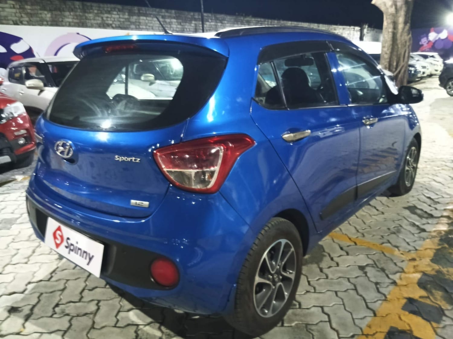 View 2019 Hyundai Grand i10 1.2 Sportz AT Petrol Image 5 Used 2019 Hyundai Grand i10 1.2 Sportz AT Petrol Image 5