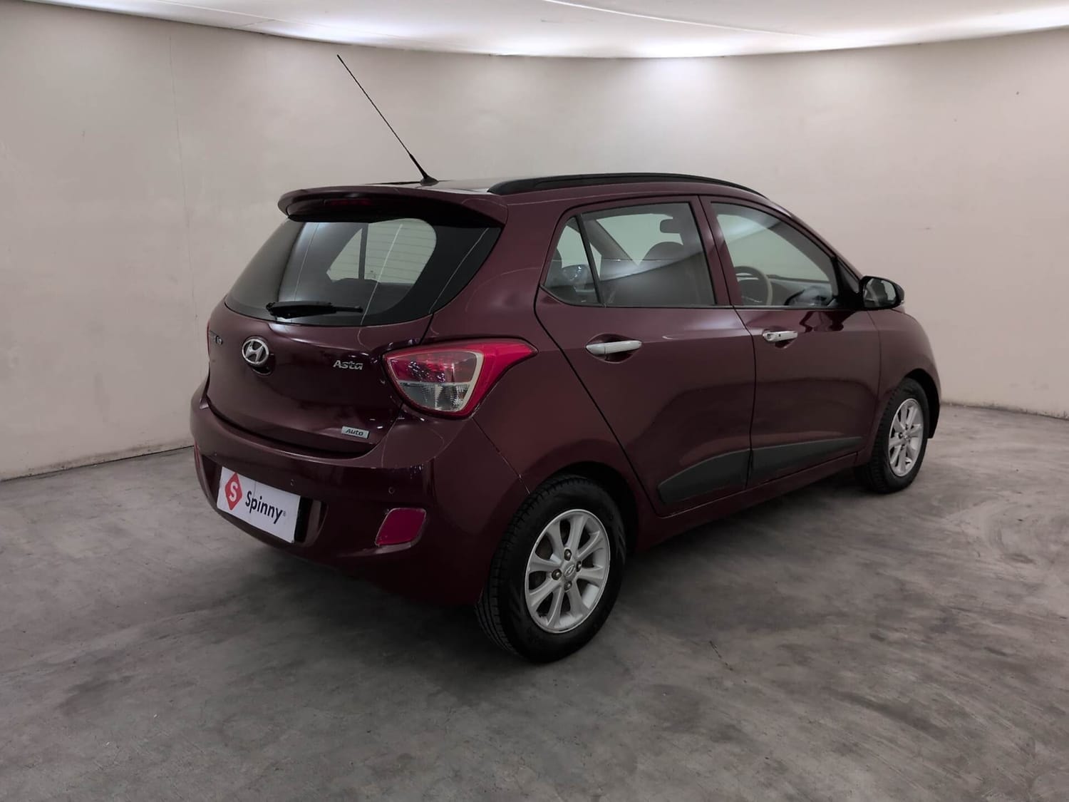 View 2015 Hyundai Grand i10 Asta AT 1.2 Kappa VTVT Image 5 Used 2015 Hyundai Grand i10 Asta AT 1.2 Kappa VTVT Image 5