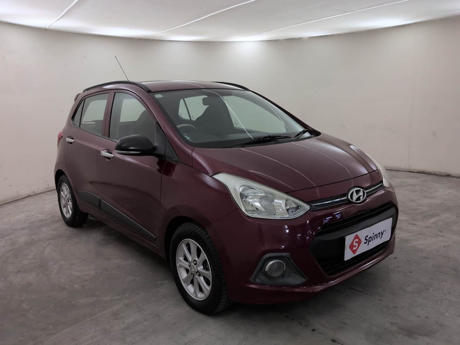 View 2015 Hyundai Grand i10 Asta AT 1.2 Kappa VTVT Image 7 Used 2015 Hyundai Grand i10 Asta AT 1.2 Kappa VTVT Image 7