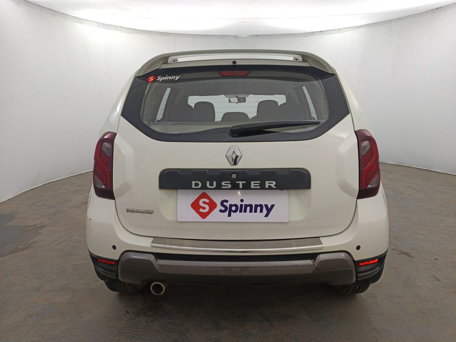 View 2021 Renault Duster Petrol RXZ Image 4 Used 2021 Renault Duster Petrol RXZ Image 4