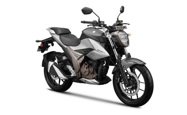 Suzuki Motorcycle India has introduced the new Gixxer 250 in the country priced at Rs. lakh (ex-showroom, Delhi). The new Suzuki Gixxer 250 is the recently launched Gixxer SF 250's naked sibling and was confirmed to go on sale in India earlier this year. The naked quarter-litre is about Rs. 11,000 cheaper than the full-faired version and boasts of a muscular styling that we first saw on the updated Suzuki Gixxer 155 that went on sale recently. The Suzuki Gixxer 250 enters a highly competitive space and will take on the likes of the Yamaha FZ25, KTM 250 Duke and the Bajaj Dominar 400.