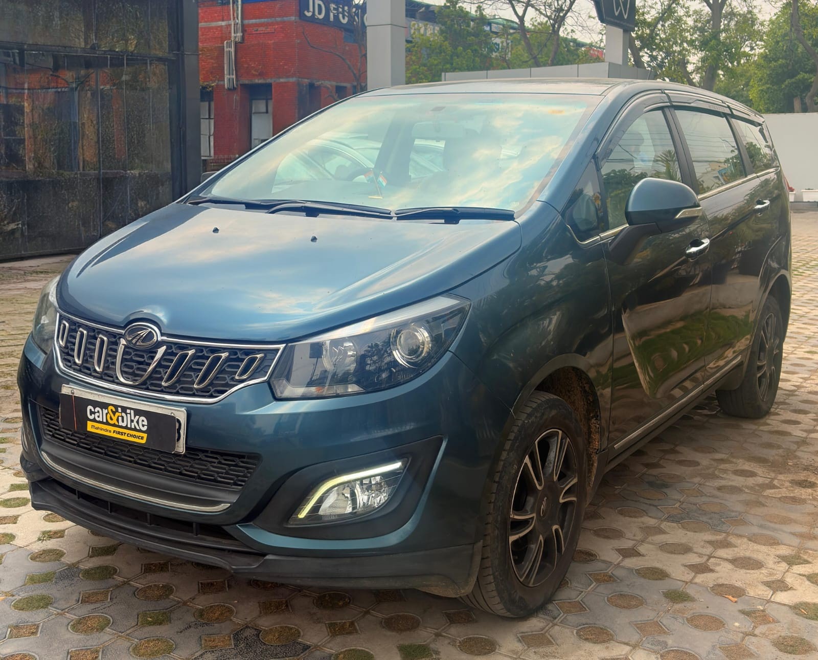Used 2018 Mahindra Marazzo Used 2018 Mahindra Marazzo
