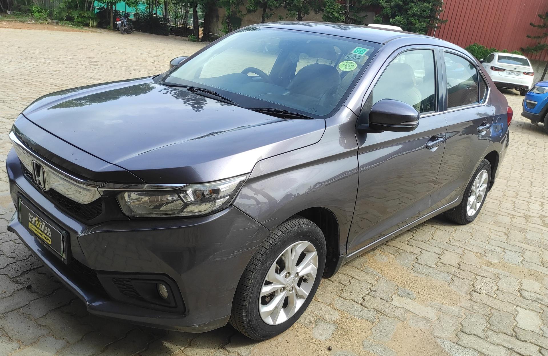 2018 होंडा अमेज़ 1.5 V AT i-DTEC 2018 होंडा अमेज़ 1.5 V AT i-DTEC