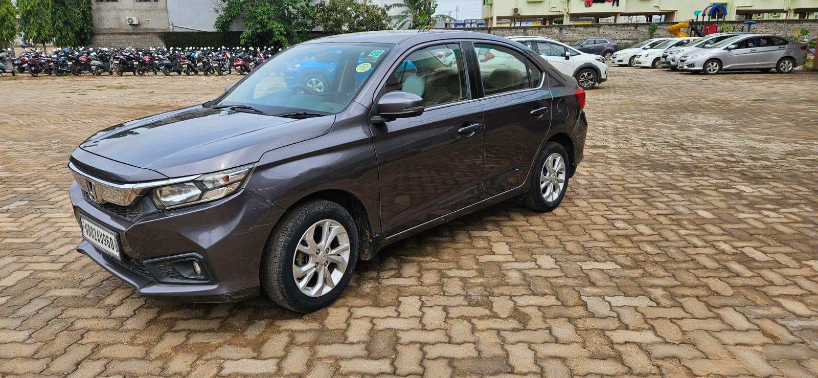 2018 होंडा अमेज़ 1.5 V AT i-DTEC 2018 होंडा अमेज़ 1.5 V AT i-DTEC