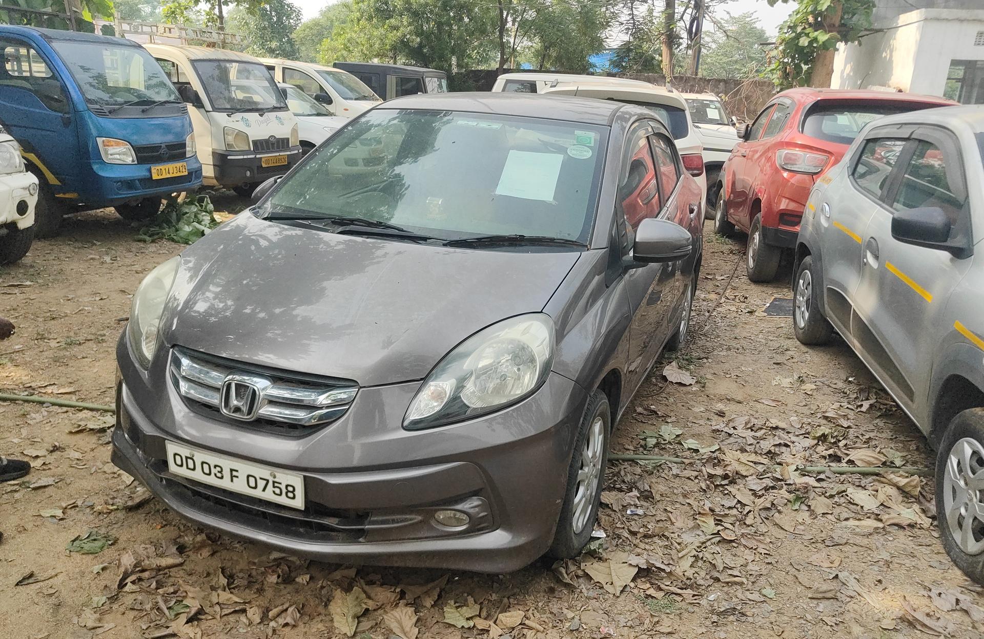 2016 होंडा अमेज़ VX MT Petrol BS IV 2016 होंडा अमेज़ VX MT Petrol BS IV