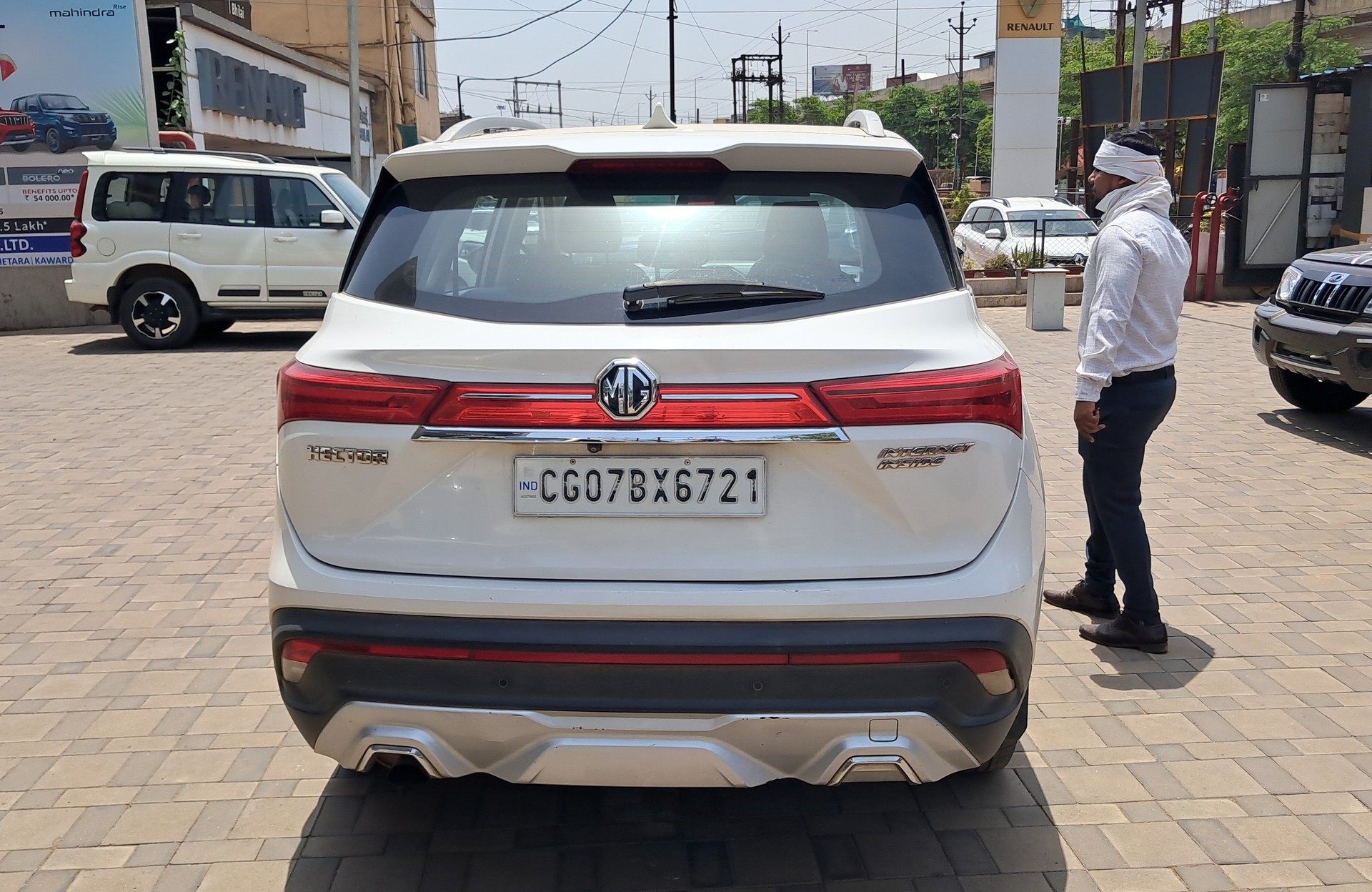 View 2020 MG Hector Sharp Petrol Image 4 Used 2020 MG Hector Sharp Petrol Image 4