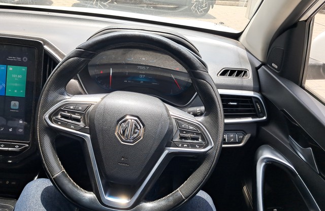 View MG Hector Image 11 Used MG Hector Image 11