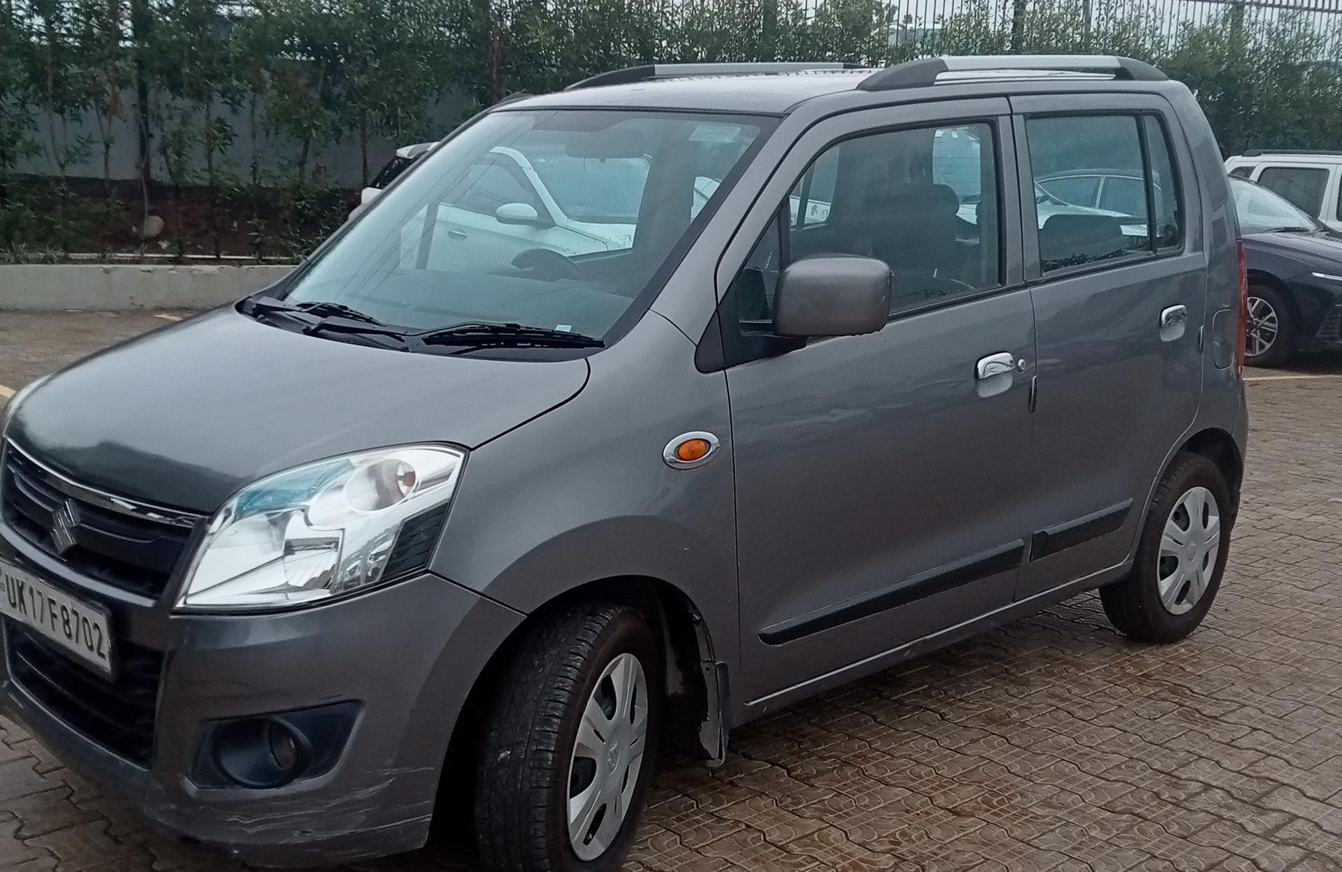 2017 मारुति सुजुकी वैगन आर VXI 1.0 BS IV 2017 मारुति सुजुकी वैगन आर VXI 1.0 BS IV