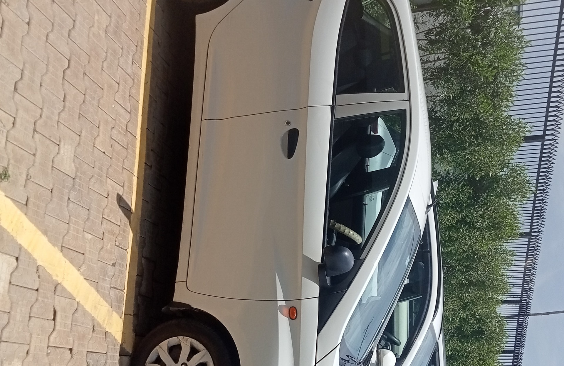 Used 2015 Hyundai EON Used 2015 Hyundai EON