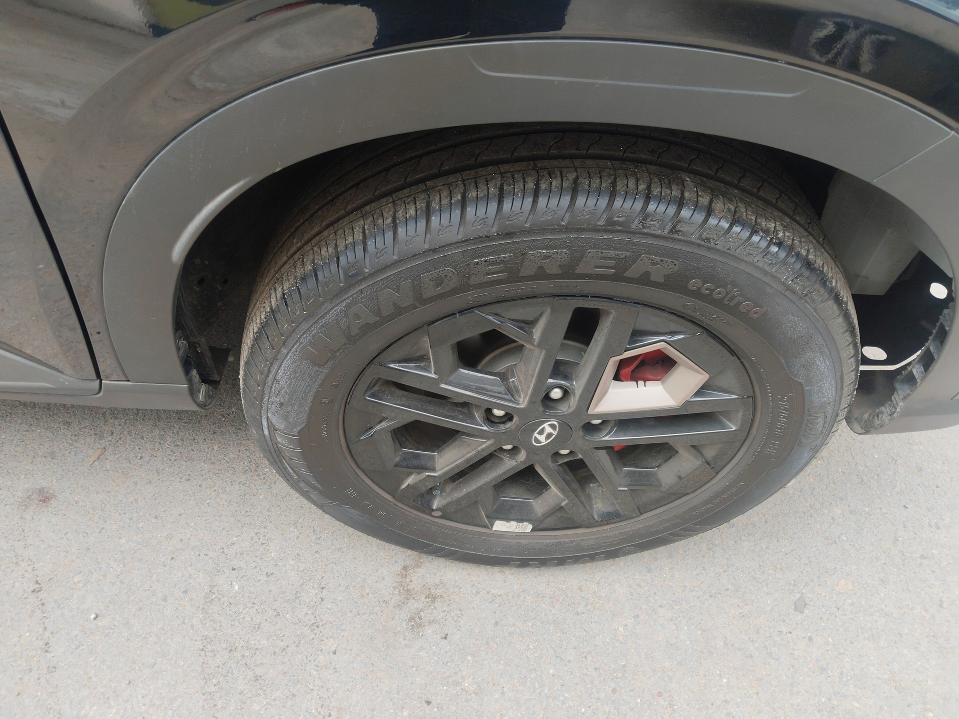 View 2024 Hyundai Venue SX (O) 1.0 iMT Petrol Image 15 Used 2024 Hyundai Venue SX (O) 1.0 iMT Petrol Image 15