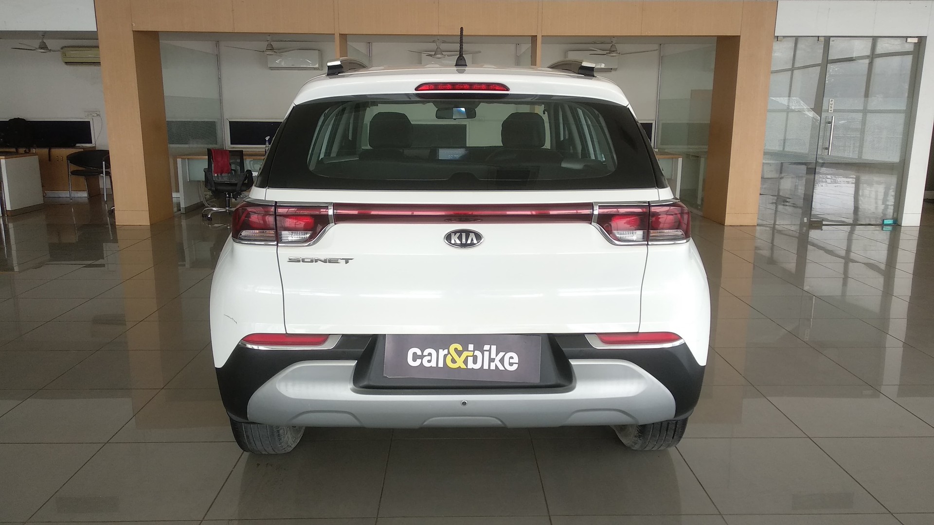 View 2020 Kia Sonet HTK Petrol Image 4 Used 2020 Kia Sonet HTK Petrol Image 4