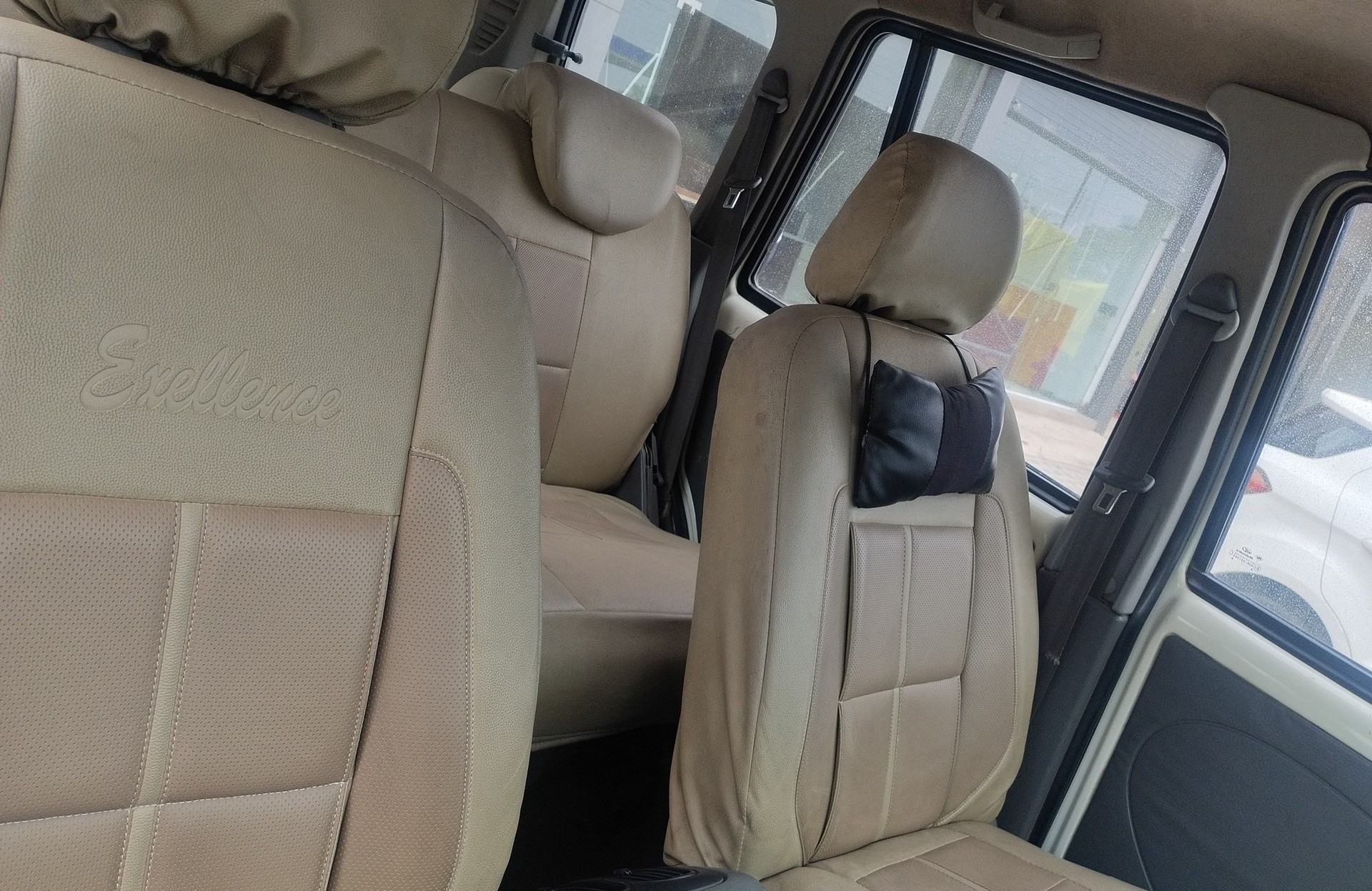 View 2012 Mahindra Scorpio VLS Image 3 Used 2012 Mahindra Scorpio VLS Image 3