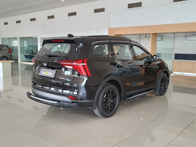View Mahindra XUV700 Image 10 Used Mahindra XUV700 Image 10