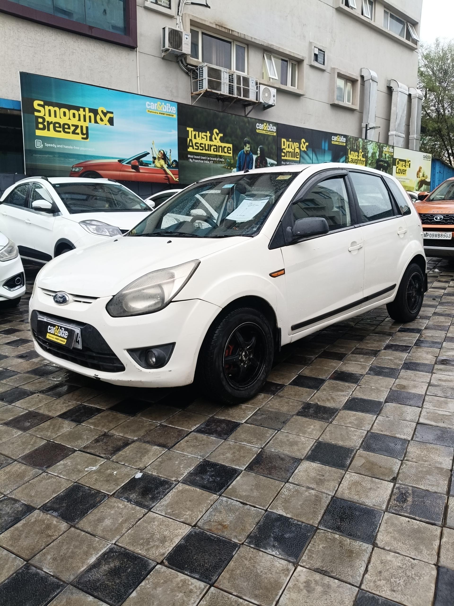 2010 फोर्ड फीगो 1.4 Duratorq EXI 2010 फोर्ड फीगो 1.4 Duratorq EXI