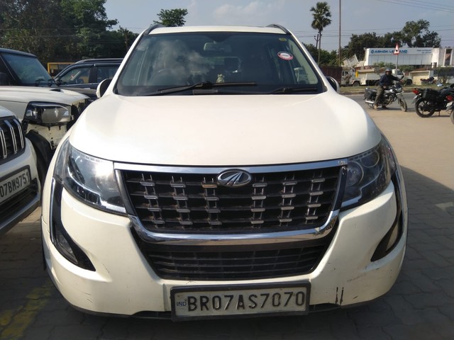 View Mahindra XUV500 Image 1 Used Mahindra XUV500 Image 1