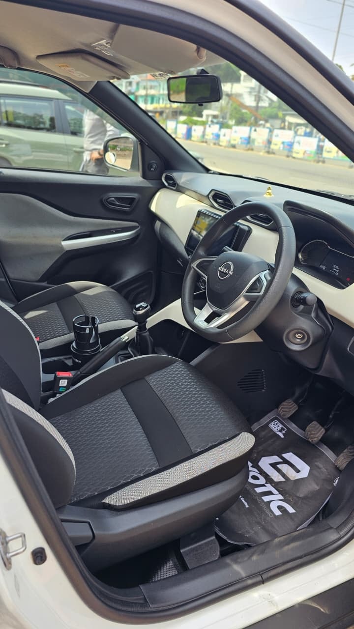 View 2022 Nissan Magnite XE Image 3 Used 2022 Nissan Magnite XE Image 3