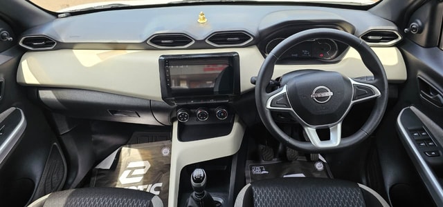View Nissan Magnite Image 9 Used Nissan Magnite Image 9