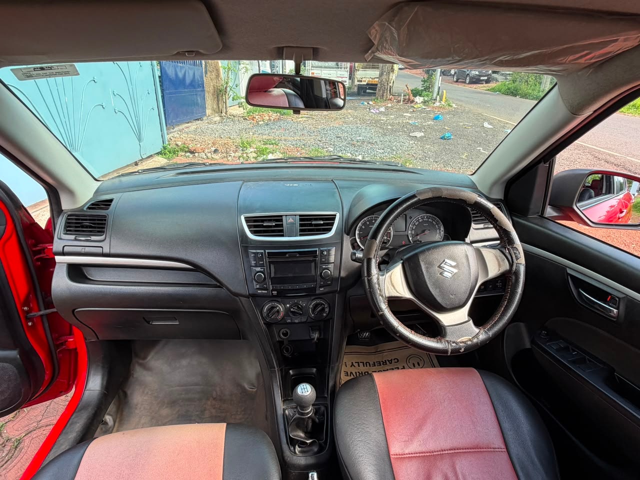 View 2015 Maruti Suzuki Swift VXI BS IV Image 3 Used 2015 Maruti Suzuki Swift VXI BS IV Image 3