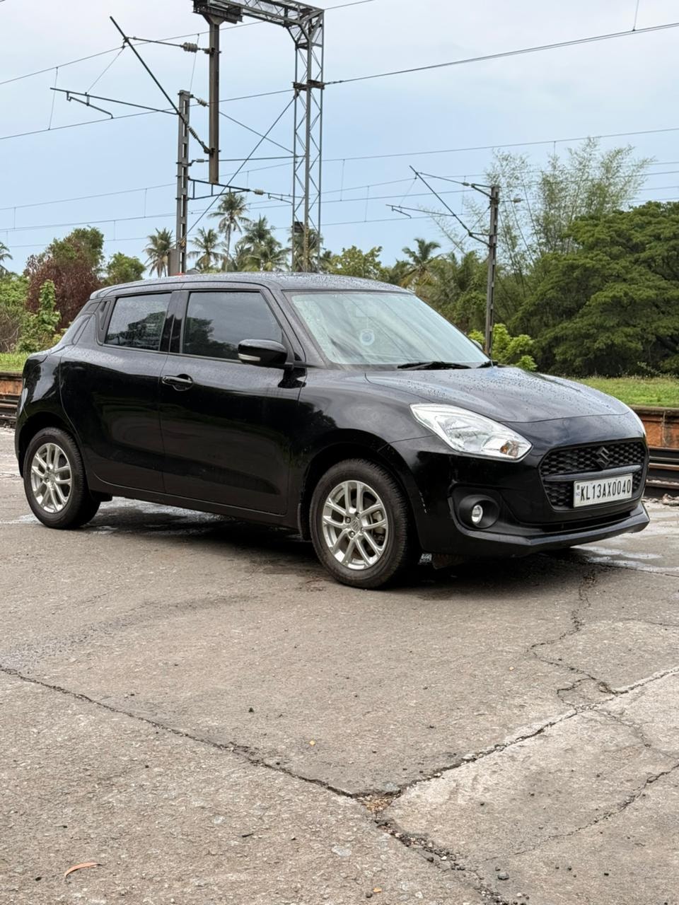 View 2023 Maruti Suzuki Swift ZXI AGS BS IV Image 13 Used 2023 Maruti Suzuki Swift ZXI AGS BS IV Image 13