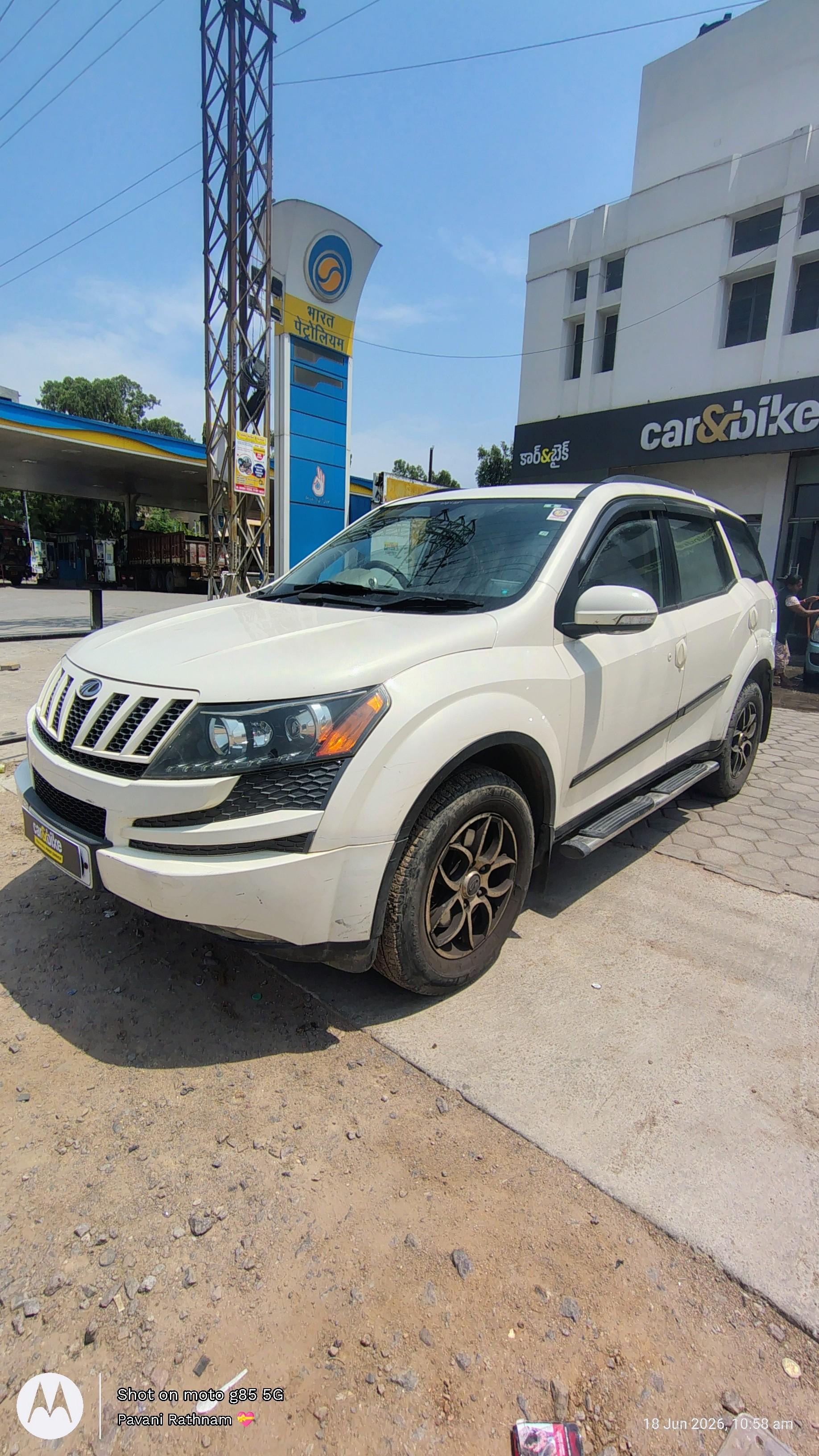 2014 महिंद्रा एक्सयूवी500 W6 FWD 2014 महिंद्रा एक्सयूवी500 W6 FWD