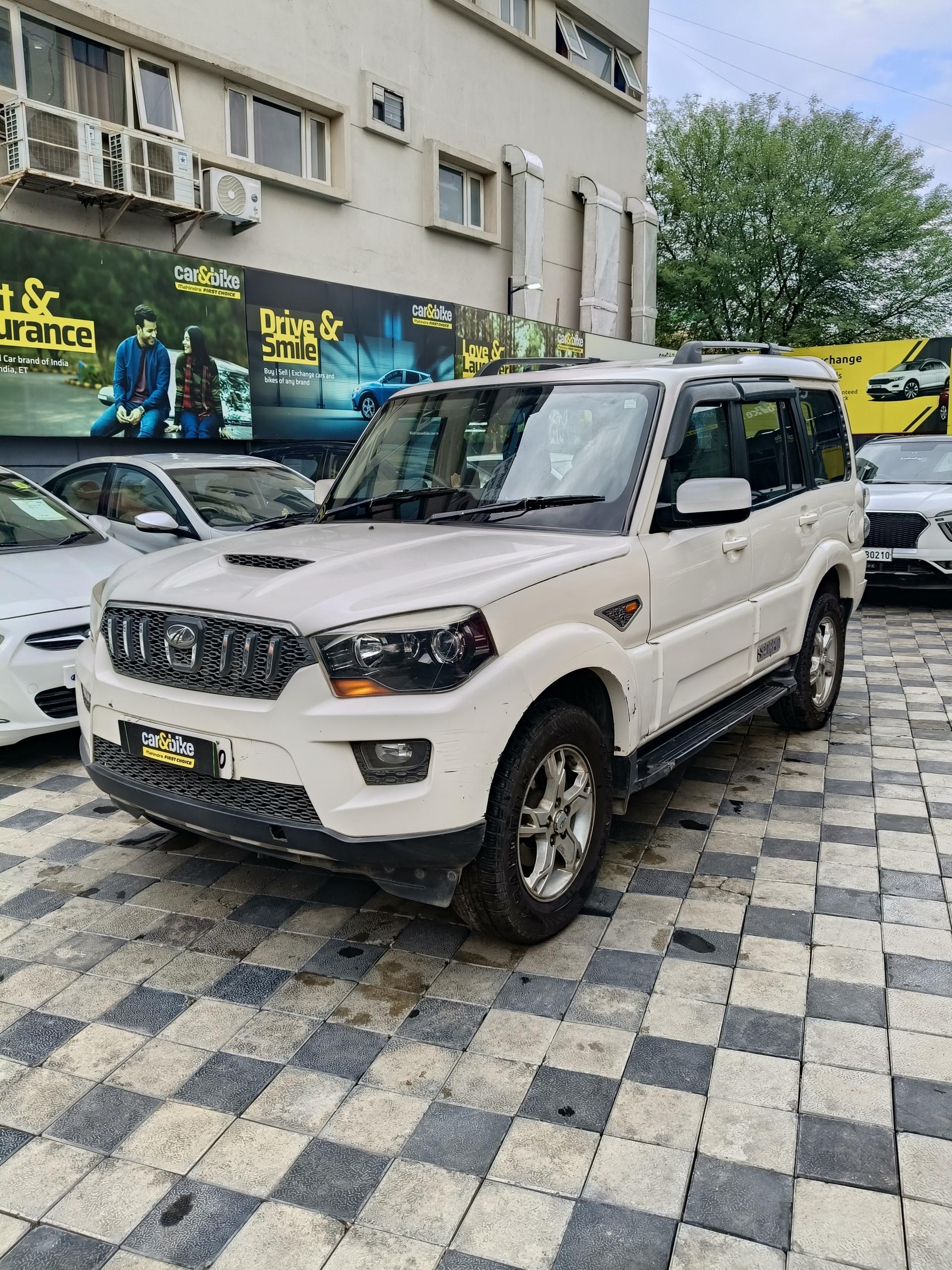 2016 महिंद्रा स्कॉर्पियो S10 2WD 2016 महिंद्रा स्कॉर्पियो S10 2WD