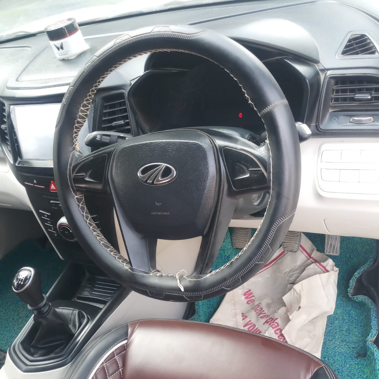 Used 2022 Mahindra XUV300 Used 2022 Mahindra XUV300