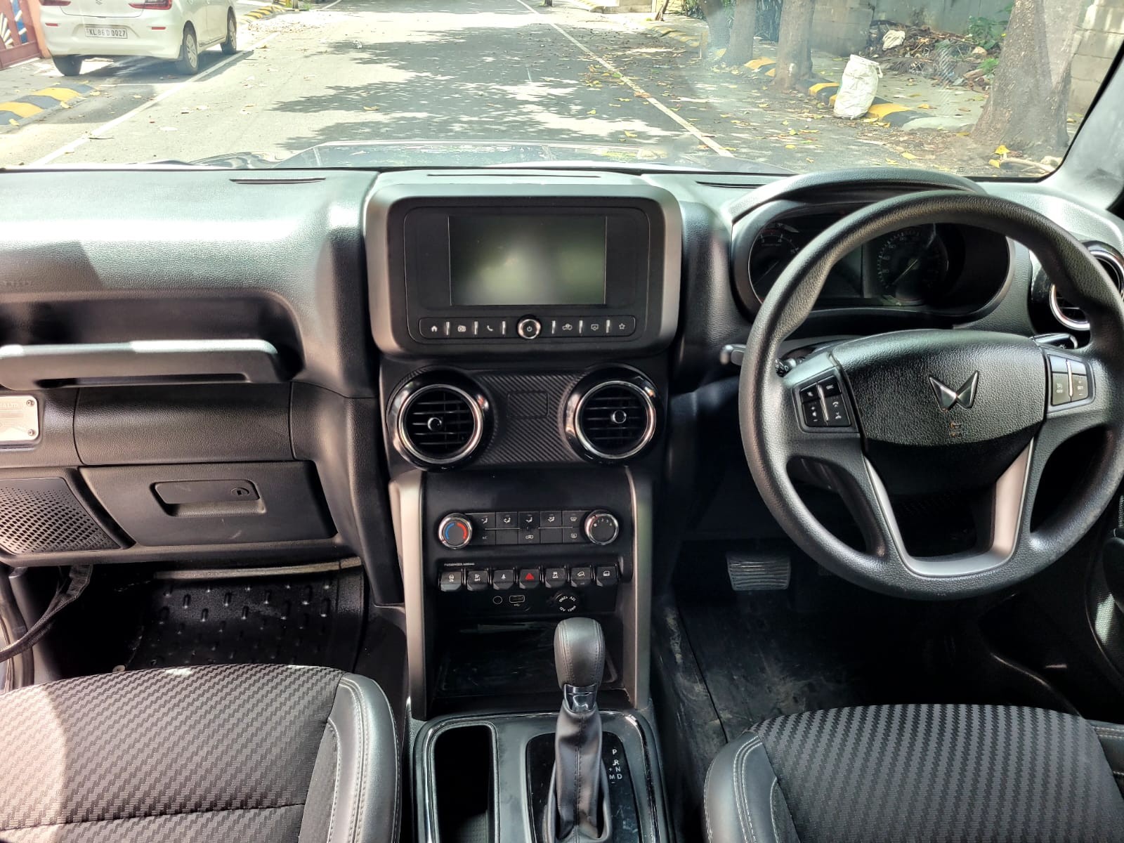 Used 2023 Mahindra Thar Used 2023 Mahindra Thar