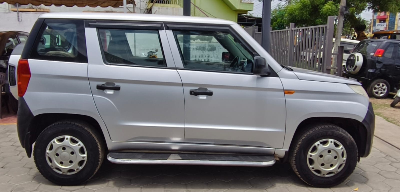 Used 2017 Mahindra TUV300 Used 2017 Mahindra TUV300
