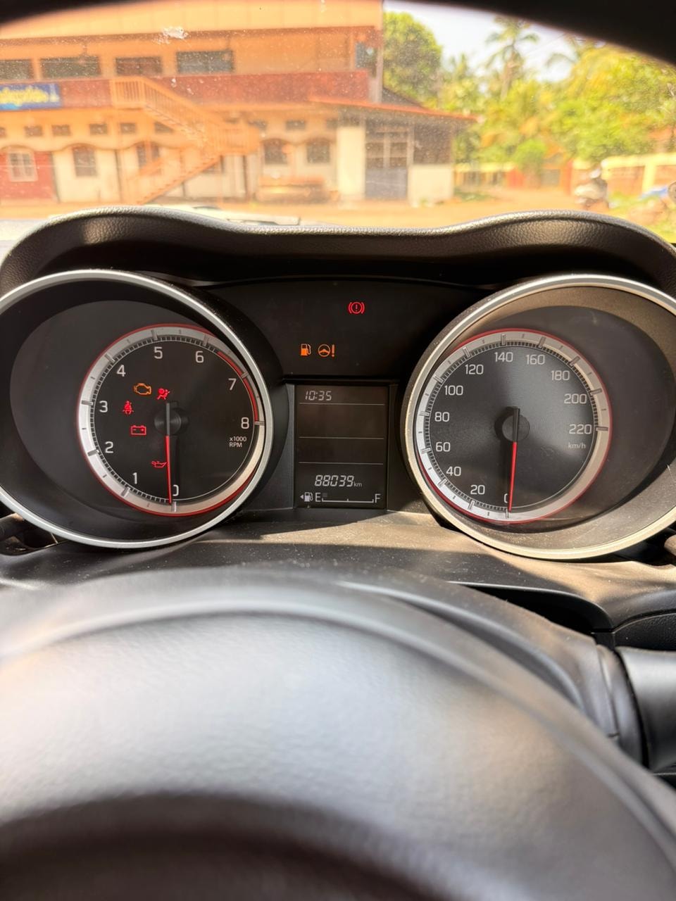 View 2018 Maruti Suzuki Swift VXI BS IV Image 4 Used 2018 Maruti Suzuki Swift VXI BS IV Image 4