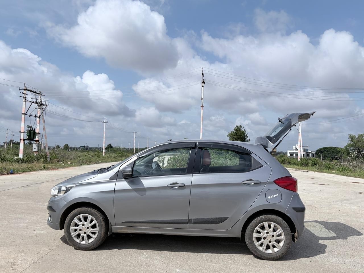 Used 2018 Tata Tiago NRG Used 2018 Tata Tiago NRG