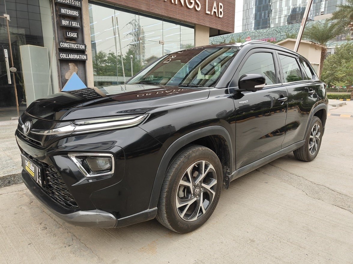 Used 2024 Toyota Urban Cruiser Hyryder Used 2024 Toyota Urban Cruiser Hyryder