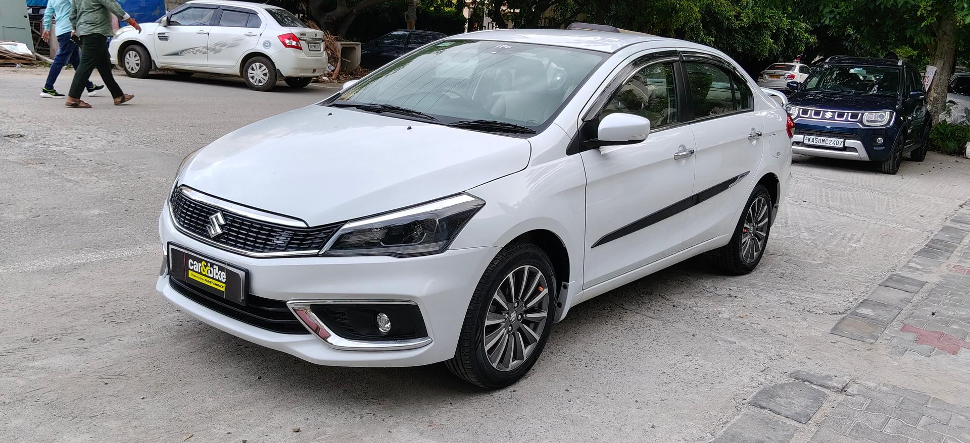 2019 मारुति सुजुकी सियाज़ Alpha Smart Hybrid 2019 मारुति सुजुकी सियाज़ Alpha Smart Hybrid