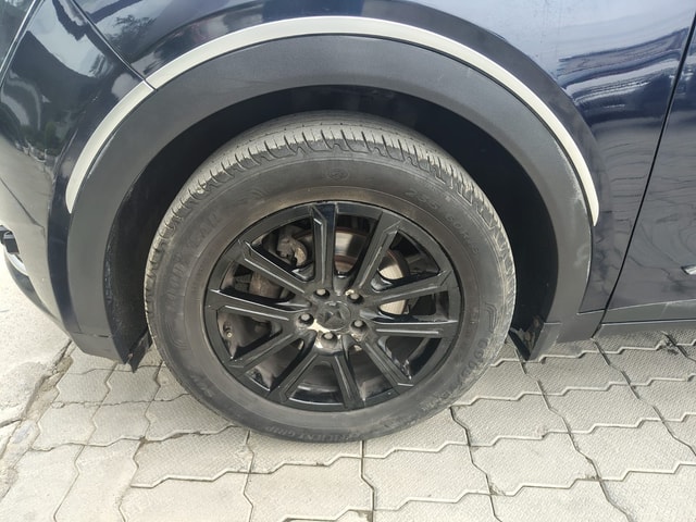 View Mahindra XUV700 Image 15 Used Mahindra XUV700 Image 15