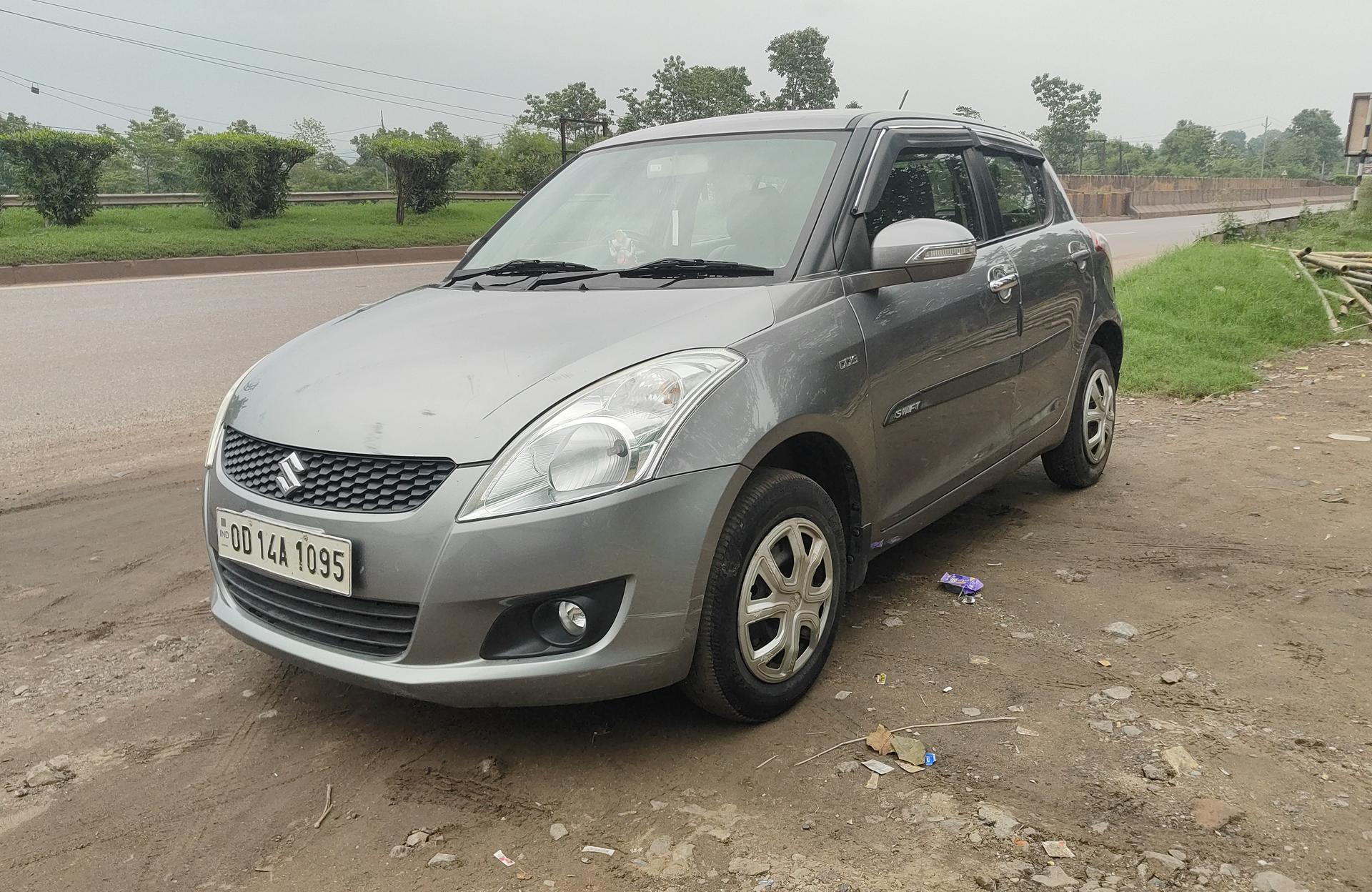 2012 मारुति सुजुकी स्विफ्ट VDI 2012 मारुति सुजुकी स्विफ्ट VDI