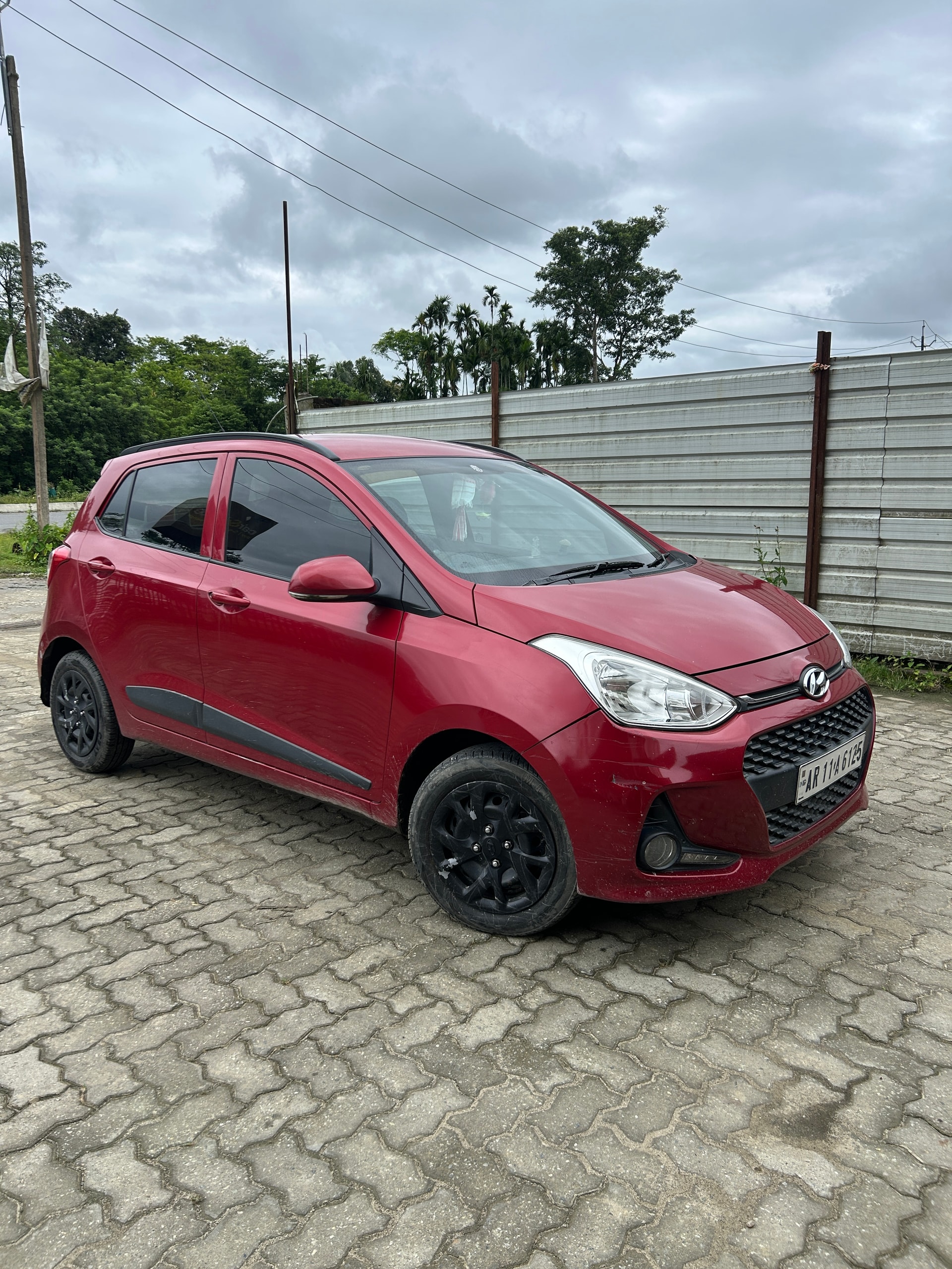 View 2017 Hyundai Grand i10 1.2 Sportz Petrol BS IV Image 12 Used 2017 Hyundai Grand i10 1.2 Sportz Petrol BS IV Image 12
