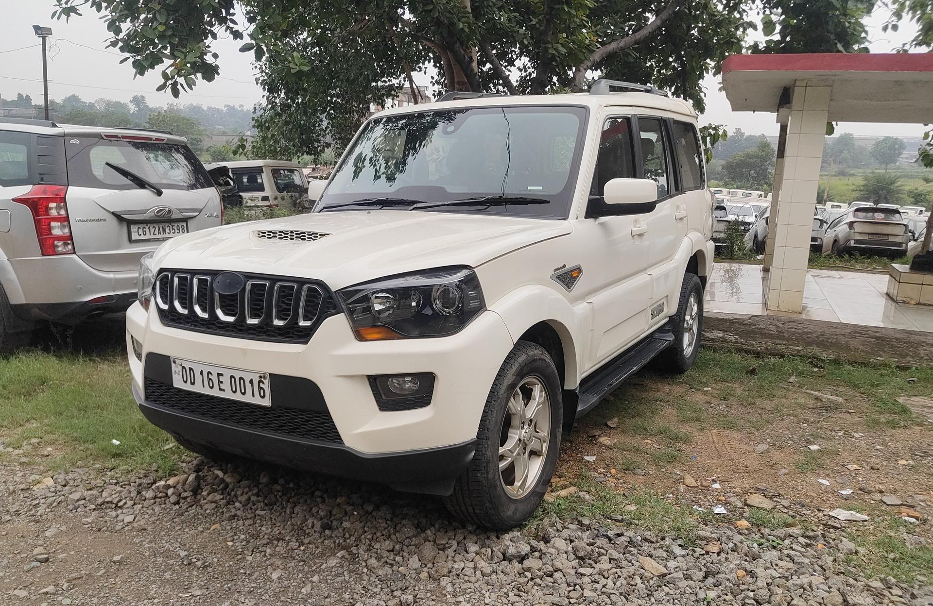 2017 महिंद्रा स्कॉर्पियो S10 4WD 2017 महिंद्रा स्कॉर्पियो S10 4WD