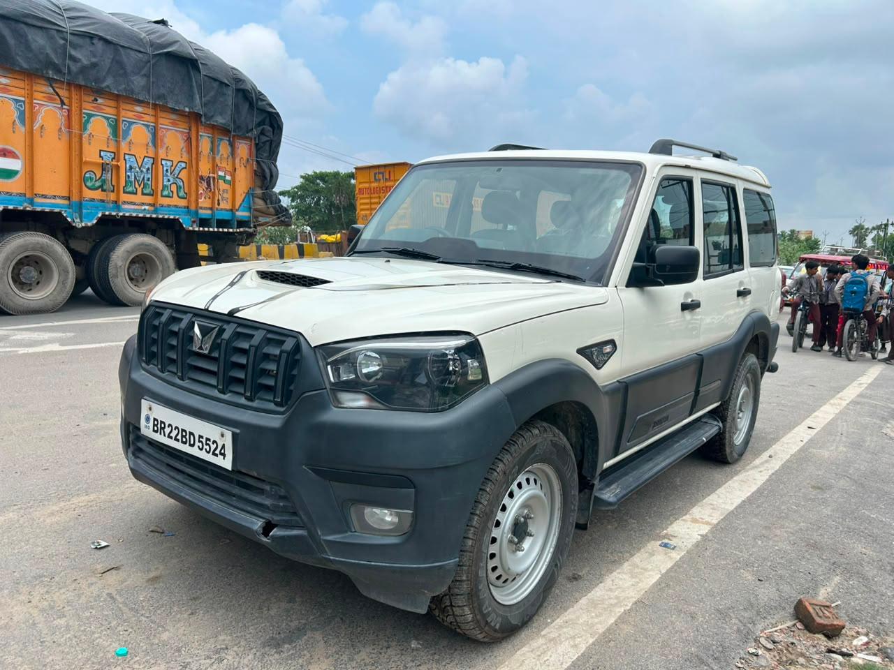 2023 महिंद्रा स्कॉर्पियो क्लासिक S 7 Seater 2023 महिंद्रा स्कॉर्पियो क्लासिक S 7 Seater