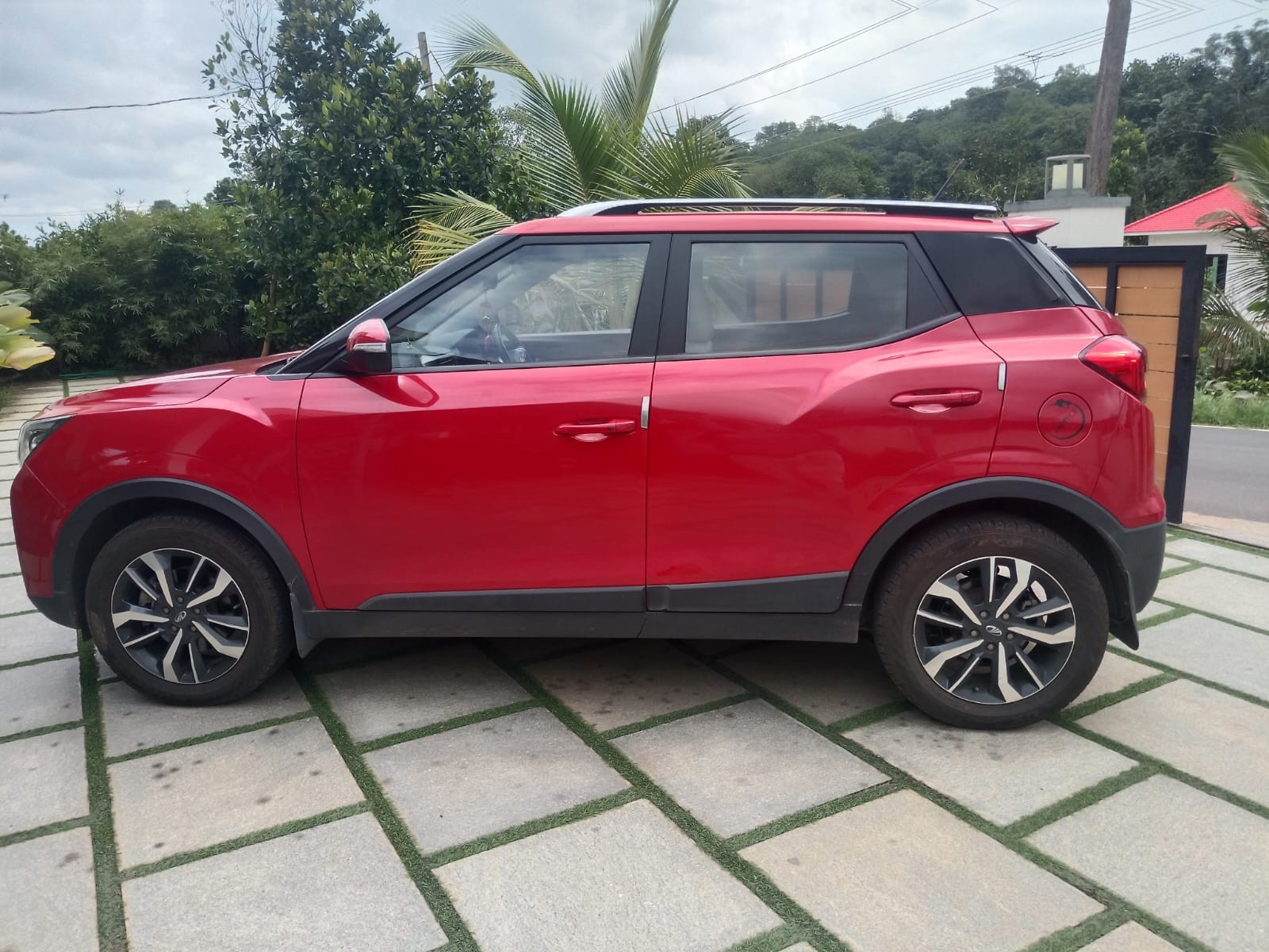 Used 2019 Mahindra XUV300 Used 2019 Mahindra XUV300