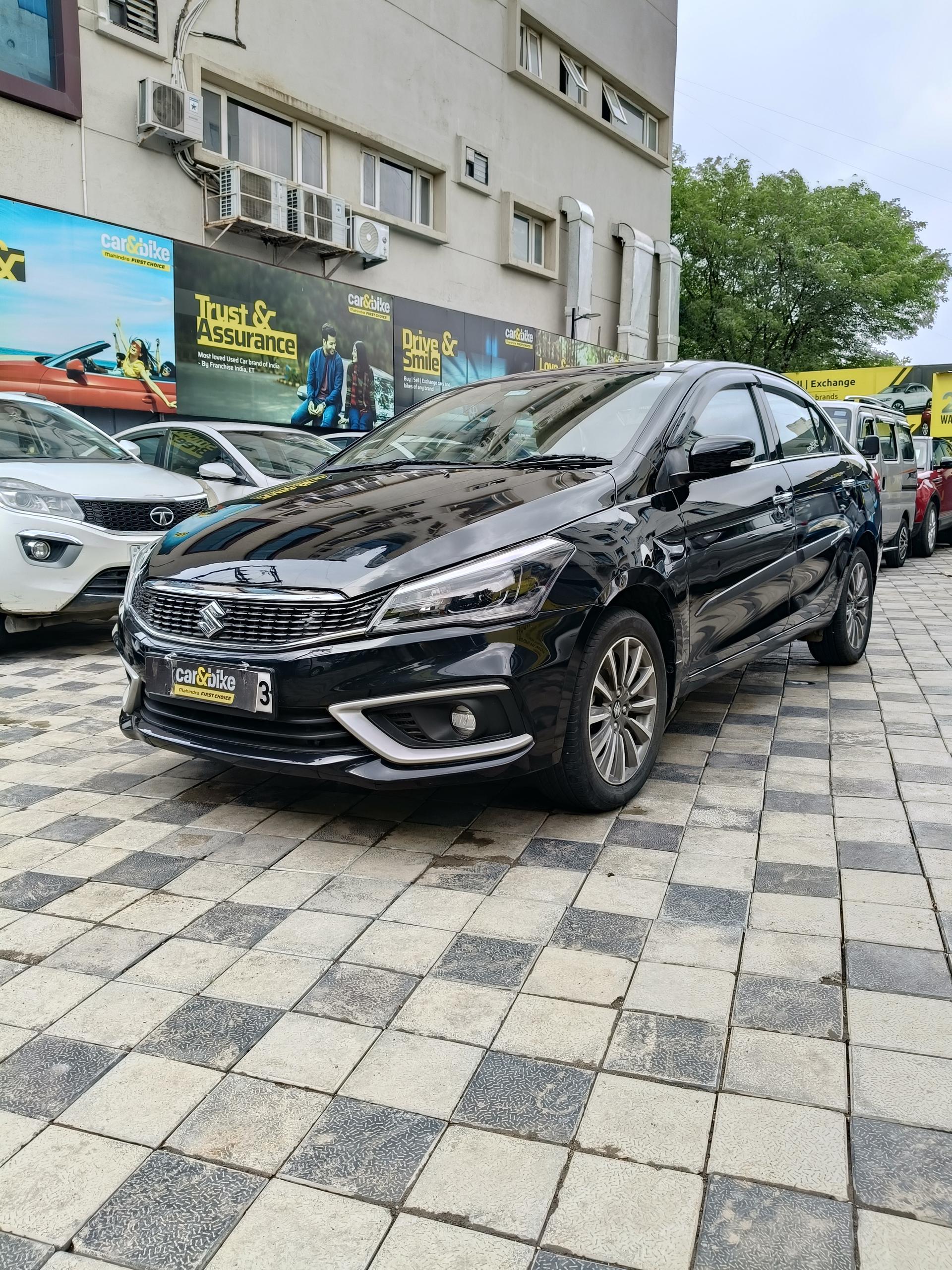 2025 मारुति सुजुकी सियाज़ Zeta Petrol 2025 मारुति सुजुकी सियाज़ Zeta Petrol