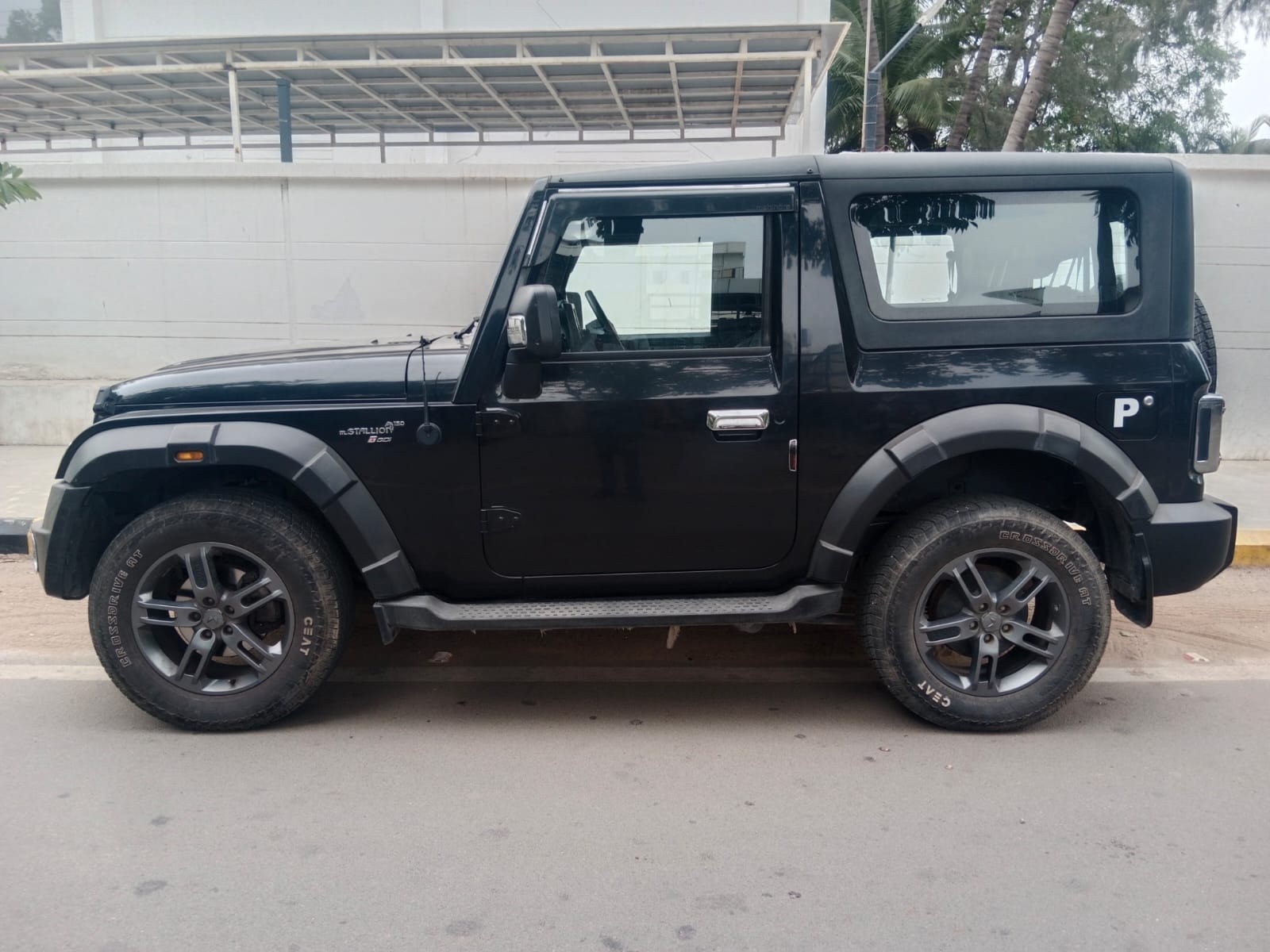 View 2023 Mahindra Thar LX RWD Automatic 4 Seater Hard Top Image 4 Used 2023 Mahindra Thar LX RWD Automatic 4 Seater Hard Top Image 4