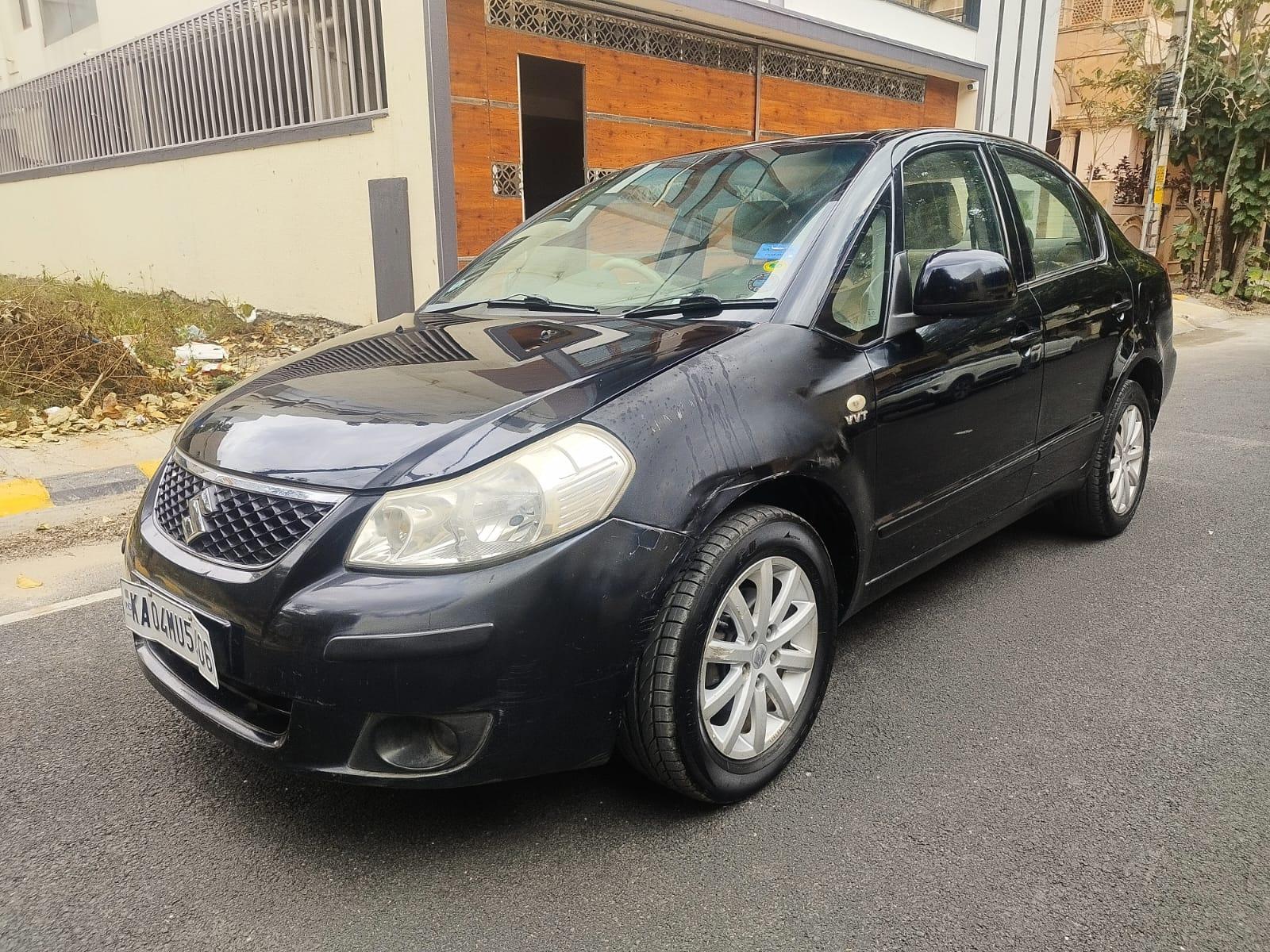 2011 मारुति सुजुकी एसएक्स4 ZXI MT 2011 मारुति सुजुकी एसएक्स4 ZXI MT