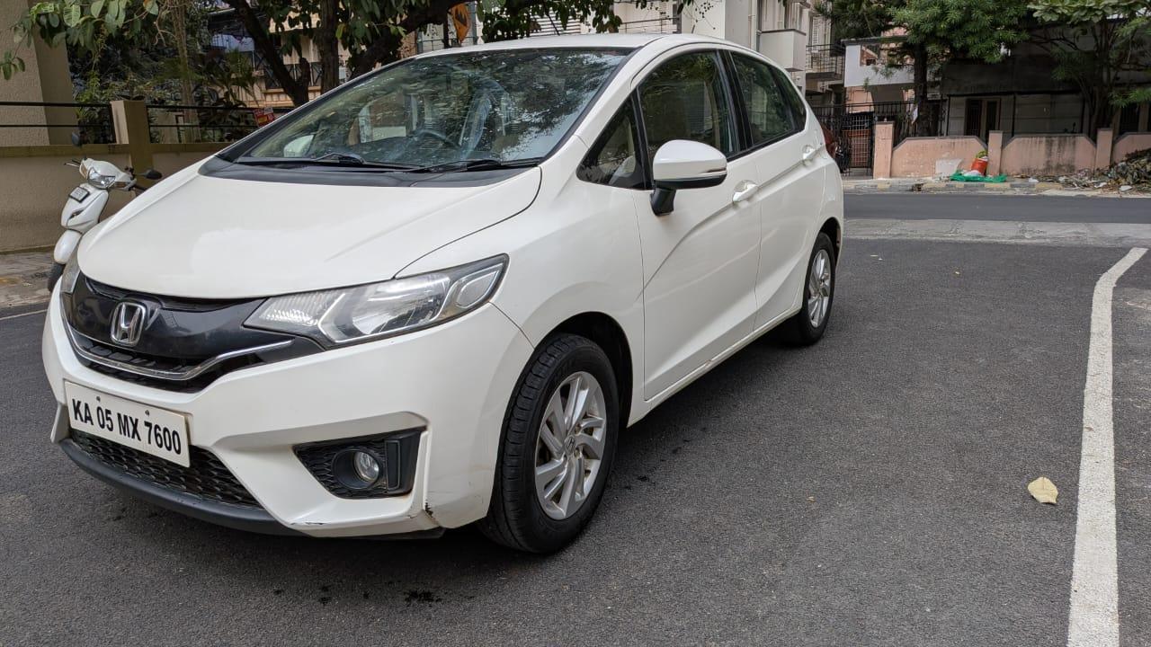 2015 होंडा जैज़ V MT Petrol BS IV 2015 होंडा जैज़ V MT Petrol BS IV