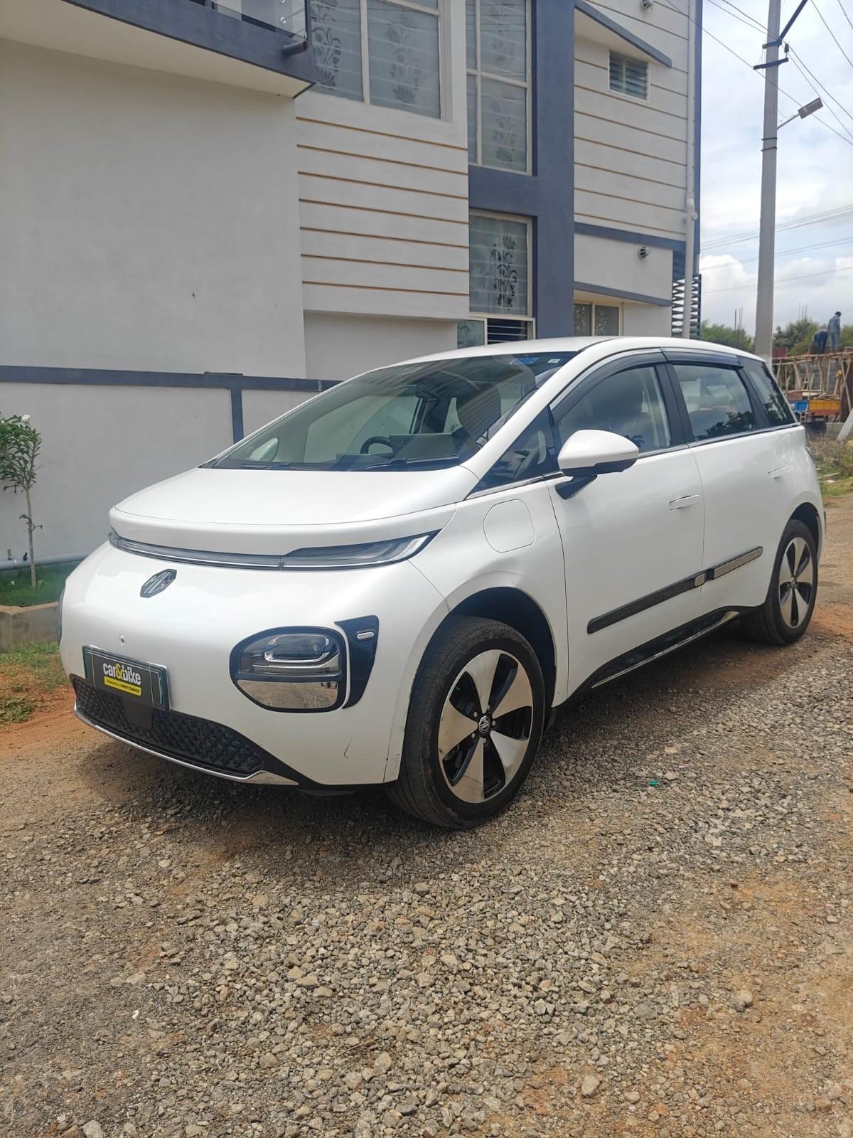 2024 एमजी विंडसर EV Exclusive 2024 एमजी विंडसर EV Exclusive