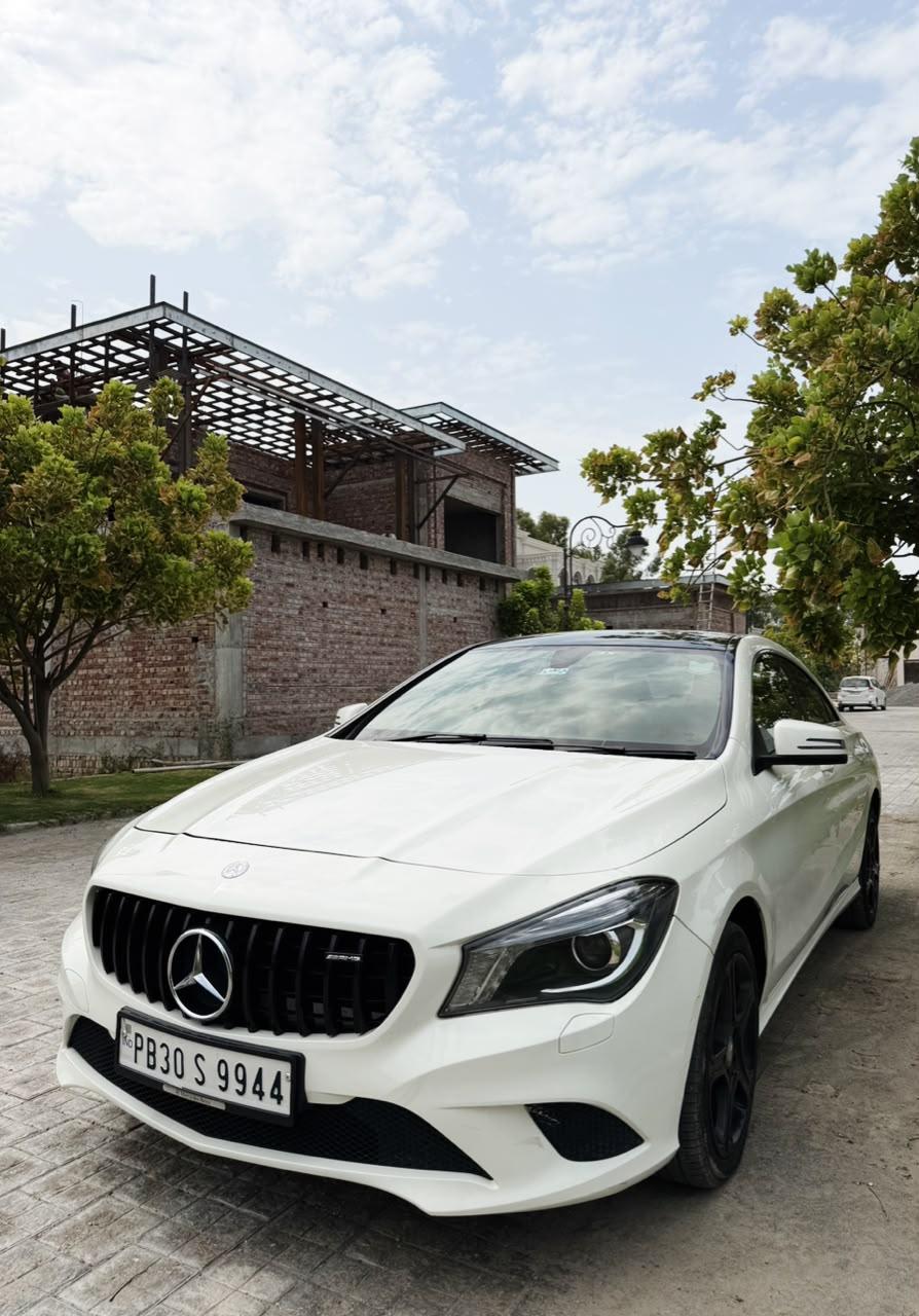 2016 मर्सिडीज़-बेंज़ सीएलए-क्लास CLA 200 D Sport 2016 मर्सिडीज़-बेंज़ सीएलए-क्लास CLA 200 D Sport