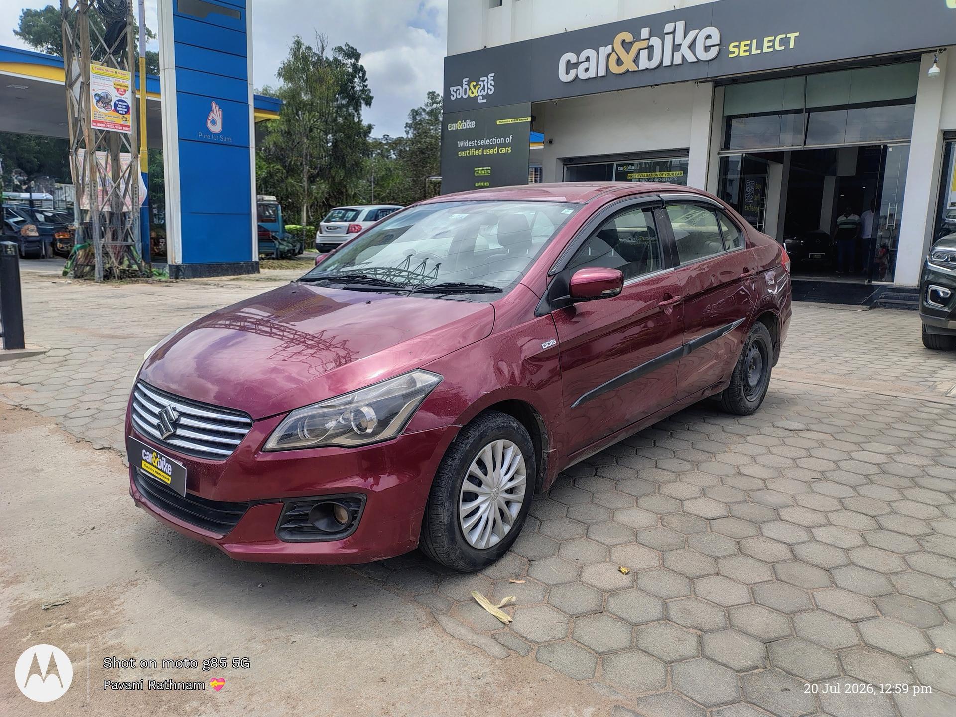2017 मारुति सुजुकी सियाज़ Sigma Smart Hybrid 2017 मारुति सुजुकी सियाज़ Sigma Smart Hybrid