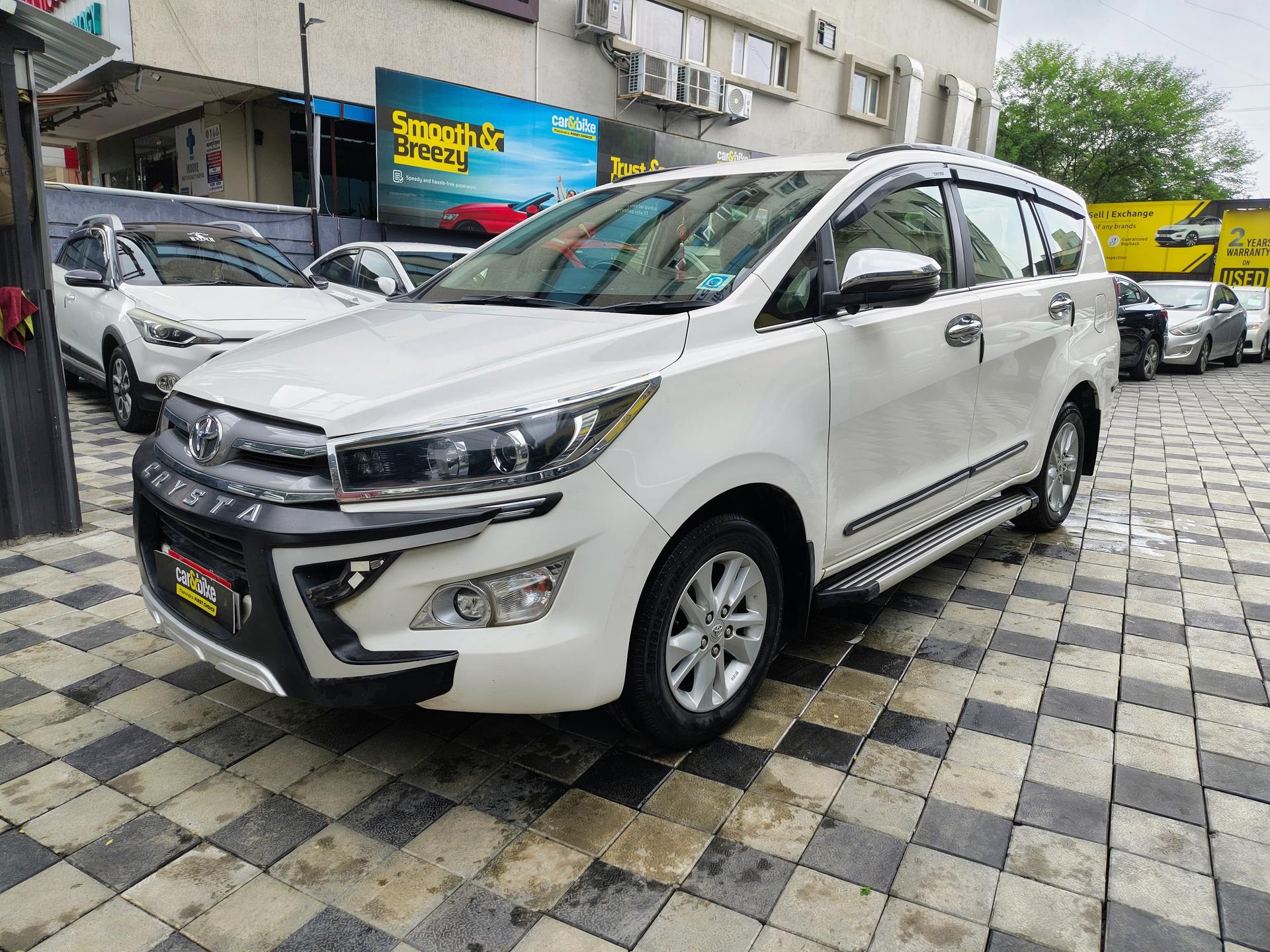 2020 टोयोटा इनोवा क्रिस्टा 2.5 VX MT 7 SEATER 2020 टोयोटा इनोवा क्रिस्टा 2.5 VX MT 7 SEATER