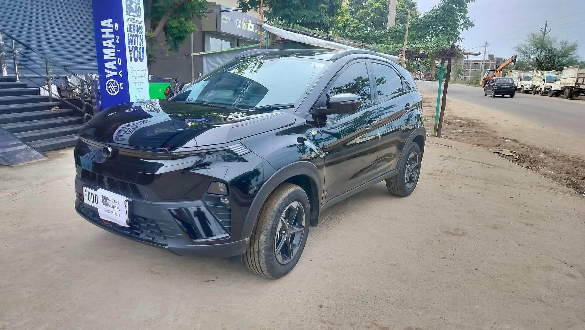 2026 टाटा नेक्सन XZA Plus Petrol Dual Tone 2026 टाटा नेक्सन XZA Plus Petrol Dual Tone