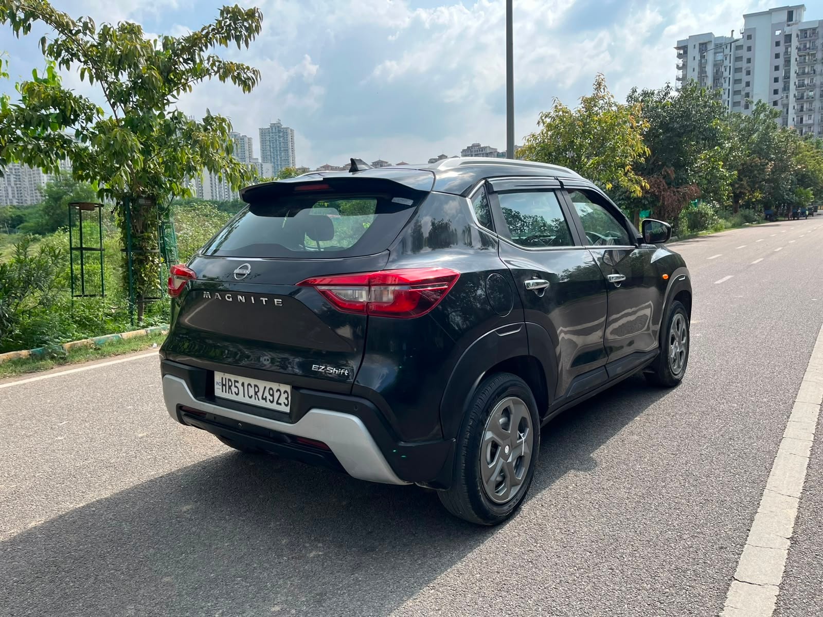 View 2024 Nissan Magnite Visia B4D 1.0 Petrol AMT Image 14 Used 2024 Nissan Magnite Visia B4D 1.0 Petrol AMT Image 14