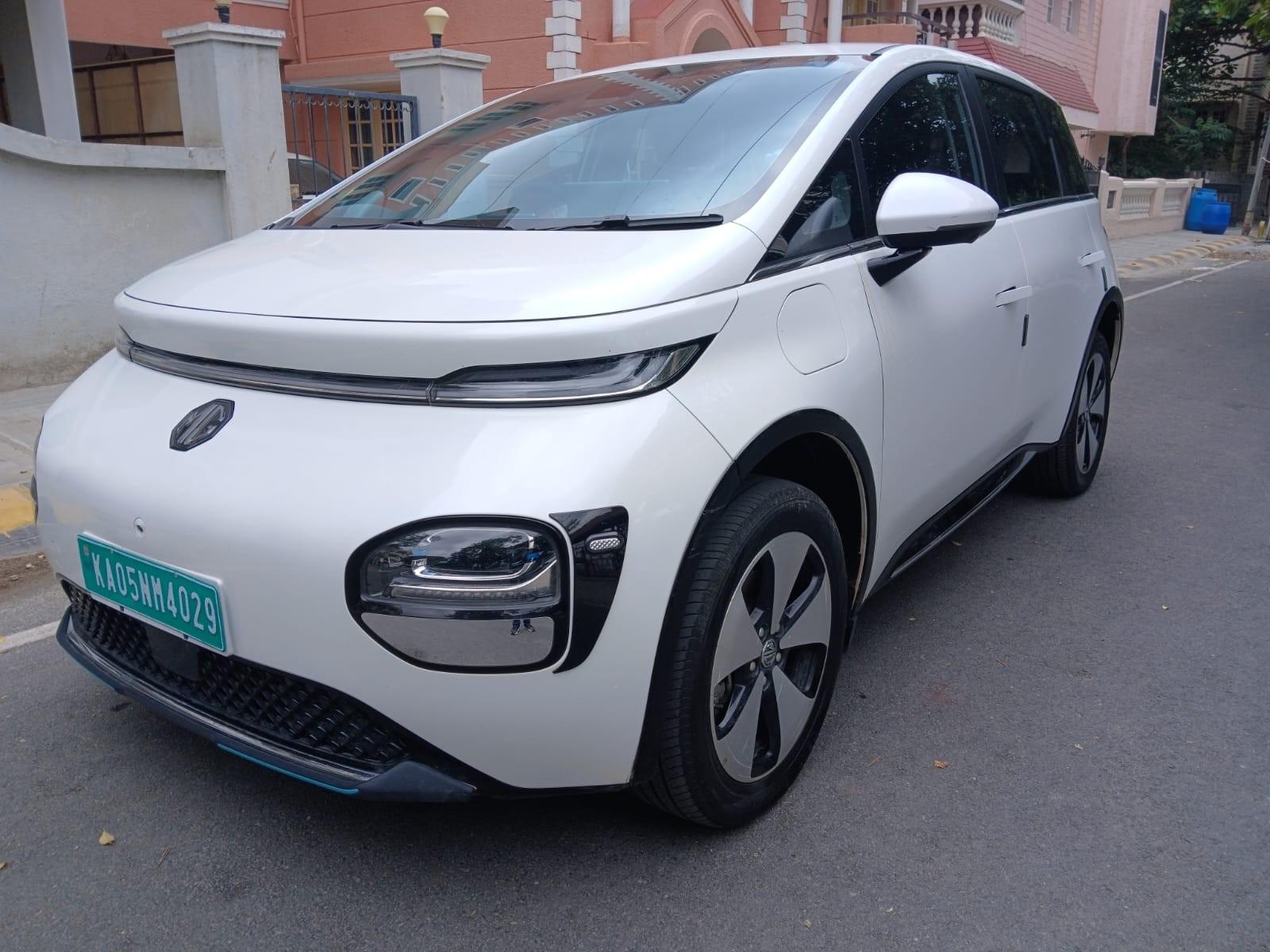2024 एमजी विंडसर EV Exclusive 2024 एमजी विंडसर EV Exclusive